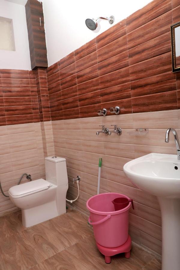 Albergue Orchid Rishīkesh Exterior foto