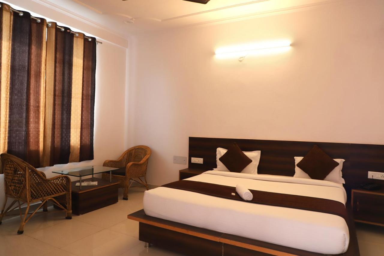 Albergue Orchid Rishīkesh Exterior foto